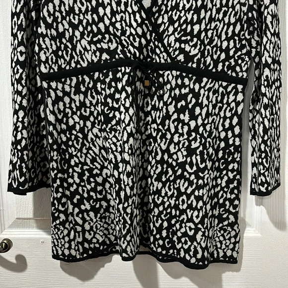 MICHAEL Michael Kors cheetah top - Picture 5 of 6